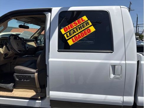 Used 2016 Ford F350 King Ranch w/ FX4 Off-Road Package AWD/4WD image 8