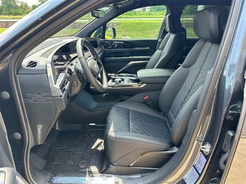 New 2026 Cadillac Escalade IQ Sport 1 w/ LPO, ONYX Package image 8