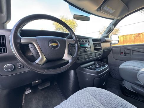 Used 2016 Chevrolet Express 3500 LT w/ LT Preferred Equipment Group image 11