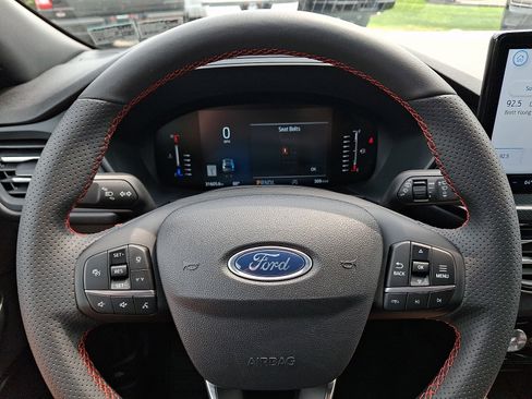 Certified 2023 Ford Escape ST-Line w/ Tech Pack #1 FWD image 21