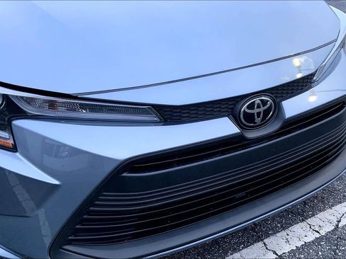 Used 2025 Toyota Corolla LE w/ Convenience Package image 29