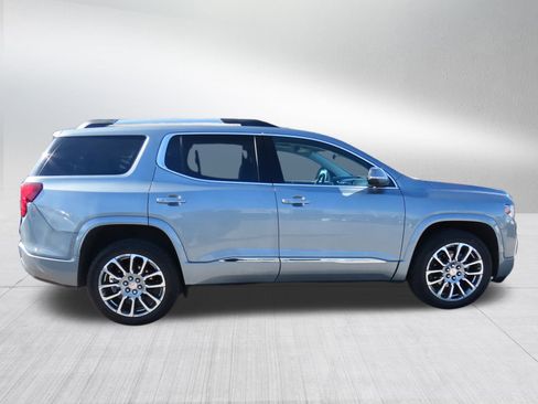 Used 2023 GMC Acadia Denali image 8