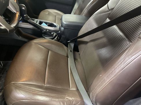 Used 2017 Toyota Tacoma Limited w/ Tow Package image 11