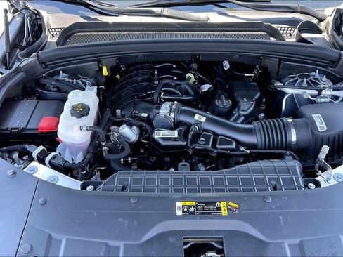 Used 2023 Jeep Grand Cherokee Altitude AWD/4WD image 9