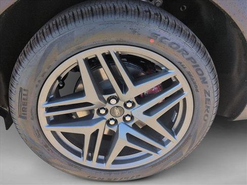 New 2026 Ford Explorer ST-Line w/ ST-Line Street Pack image 10