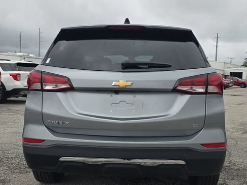 Used 2024 Chevrolet Equinox LT w/ LPO, Floor Liner Package FWD image 4