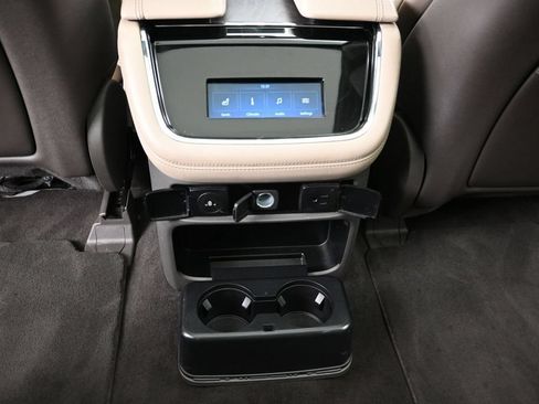 Used 2024 Lincoln Navigator Premiere AWD/4WD image 21