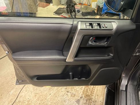 Certified 2019 Toyota 4Runner SR5 Premium AWD/4WD image 14