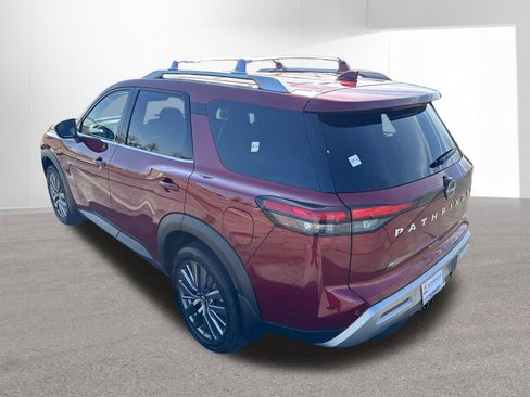 Used 2024 Nissan Pathfinder SL w/ SL Premium Package image 36