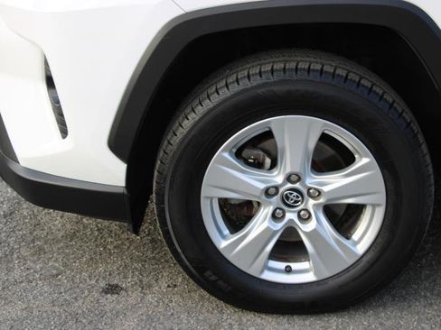 Used 2021 Toyota RAV4 XLE AWD/4WD image 23