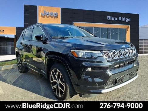 Used 2024 Jeep Compass Limited w/ Elite Group AWD/4WD image 1