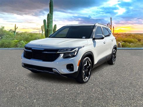 Used 2024 Kia Seltos EX image 8