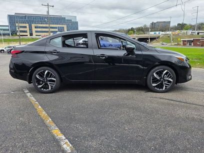 New 2025 Nissan Versa SR w/ Trunk Package