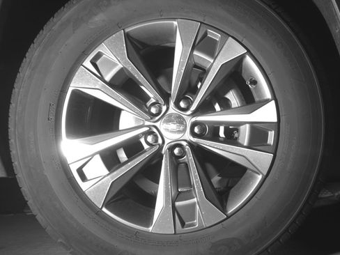 Used 2025 Chevrolet Equinox LT image 13