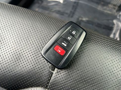 Used 2022 Toyota Camry XSE w/ Navigation Package image 33