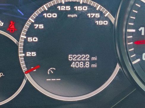 Used 2022 Porsche Panamera image 12