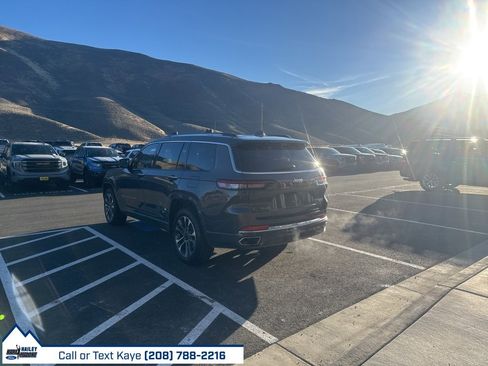 Used 2021 Jeep Grand Cherokee L Overland w/ Luxury Tech Group IV image 5