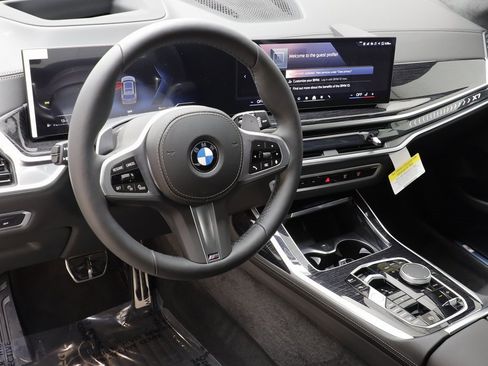 New 2026 BMW X7 xDrive40i w/ M Sport Package image 7