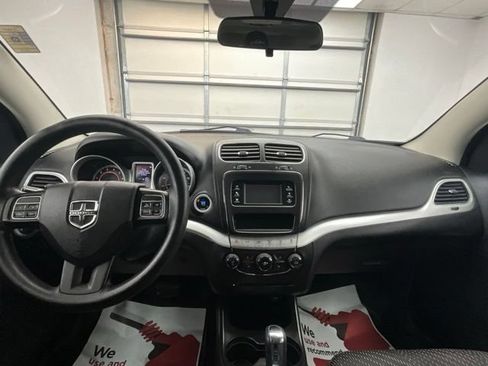 Used 2013 Dodge Journey SE FWD image 4
