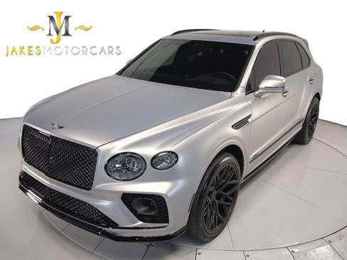 Used 2023 Bentley Bentayga Speed image 31
