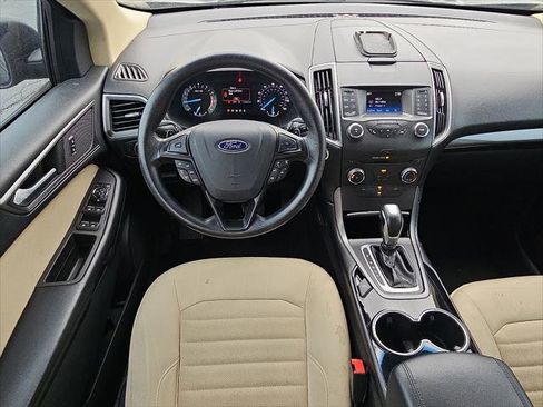 Used 2015 Ford Edge SE image 13