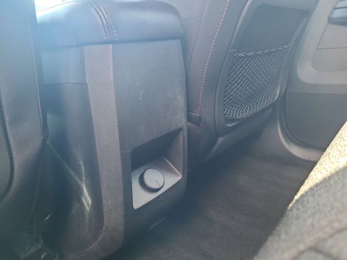 Used 2017 GMC Terrain SLE image 31