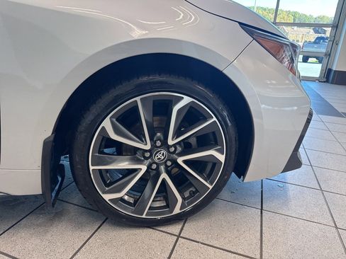 Used 2020 Toyota Corolla SE image 18