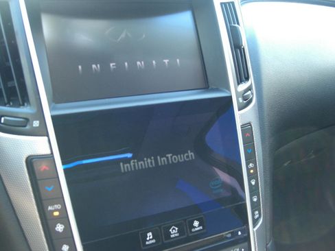 Used 2015 INFINITI Q50 Premium w/ Navigation Package AWD/4WD image 24