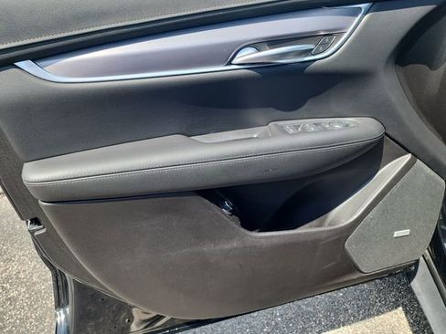 Used 2022 Cadillac XT5 Luxury AWD/4WD image 10