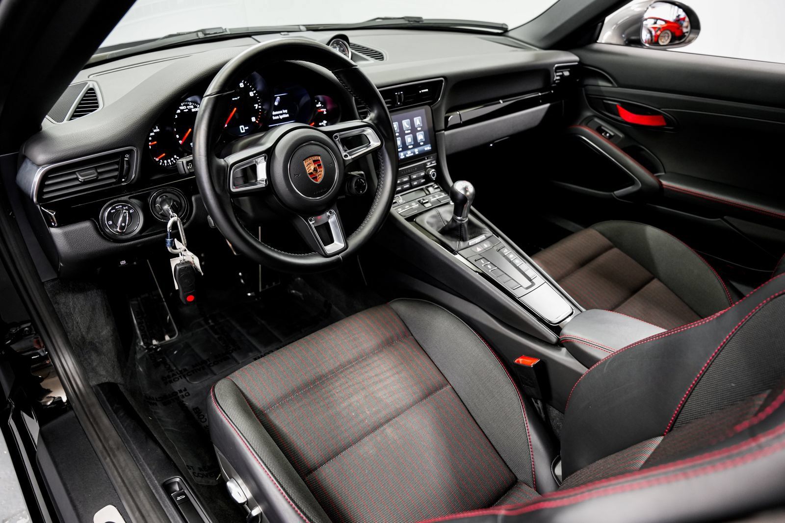Used 2019 Porsche 911 Carrera T RWD image 9