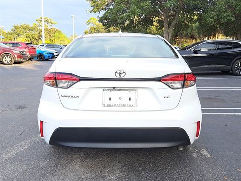 Used 2024 Toyota Corolla LE image 5