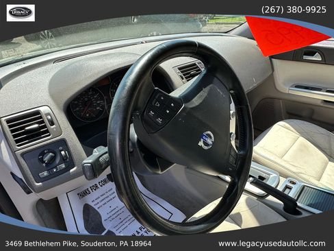 Used 2011 Volvo V50 T5 w/ Preferred Pkg FWD image 23