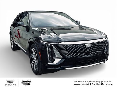 Certified 2025 Cadillac Lyriq Luxury image 1