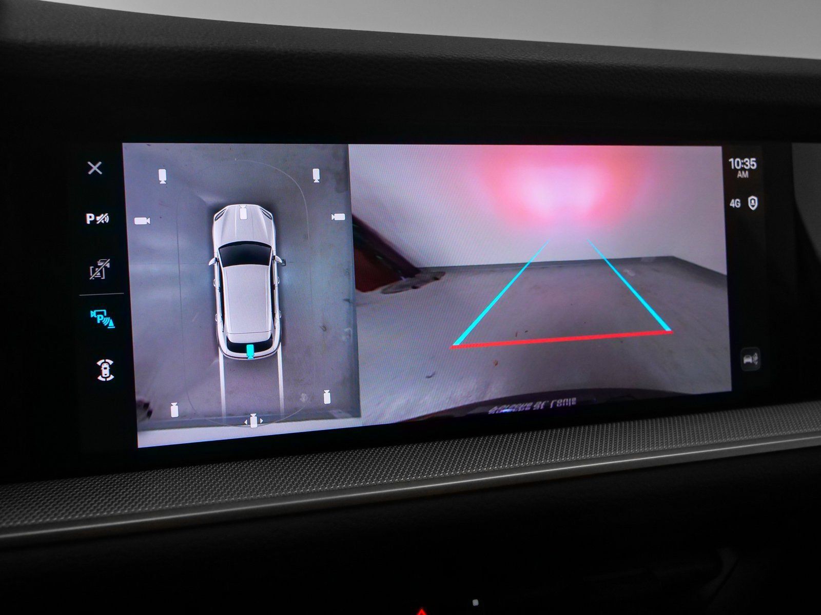 Certified 2025 Porsche Cayenne AWD/4WD image 31