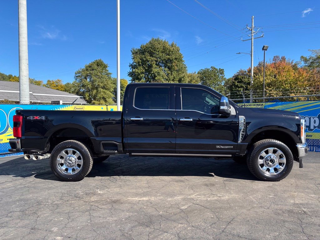 Used 2023 Ford F250 Lariat w/ Lariat Ultimate Package AWD/4WD image 2