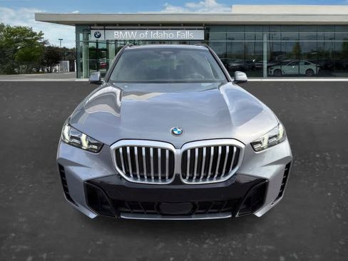 New 2026 BMW X5 xDrive40i w/ M Sport Package AWD/4WD image 3