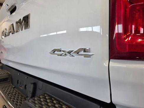 Used 2025 RAM 1500 Laramie AWD/4WD image 14