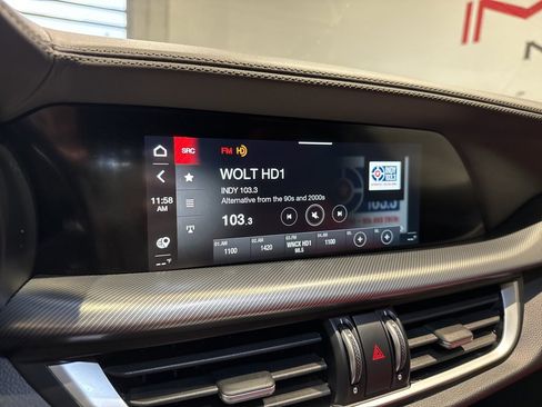 Used 2023 Alfa Romeo Stelvio Veloce image 22