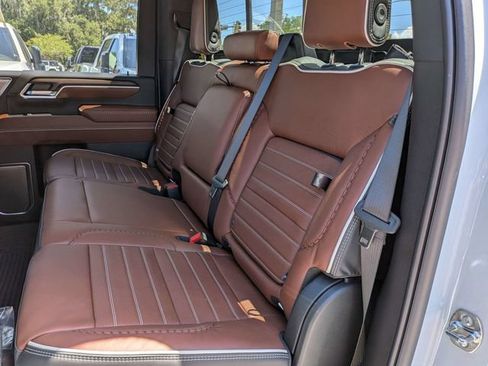 New 2026 GMC Sierra 2500 Denali Ultimate AWD/4WD image 12