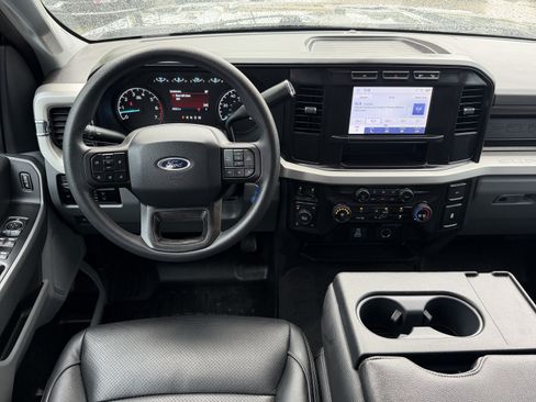 Used 2024 Ford F250 XL w/ STX Appearance Package AWD/4WD image 12