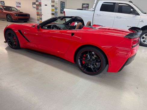 Used 2019 Chevrolet Corvette Stingray Convertible w/ 2LT Preferred Equipment Group RWD image 38