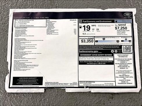 New 2025 Land Rover Discovery Dynamic SE image 12