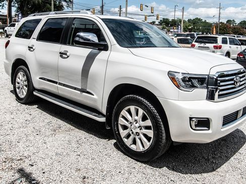 Used 2020 Toyota Sequoia Platinum RWD image 14