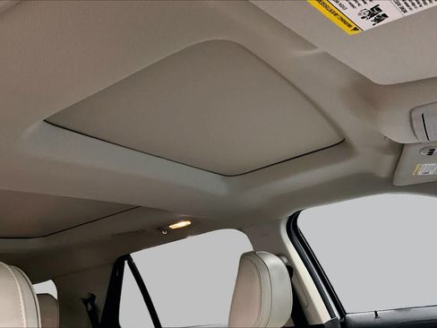 Used 2018 Ford Explorer Platinum AWD/4WD image 13