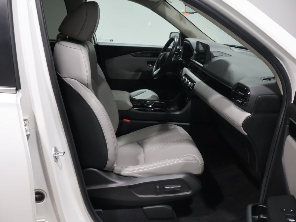 Used 2025 Honda Pilot EX-L image 23
