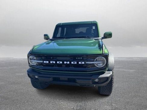 Used 2023 Ford Bronco Outer Banks w/ Sasquatch Package image 4