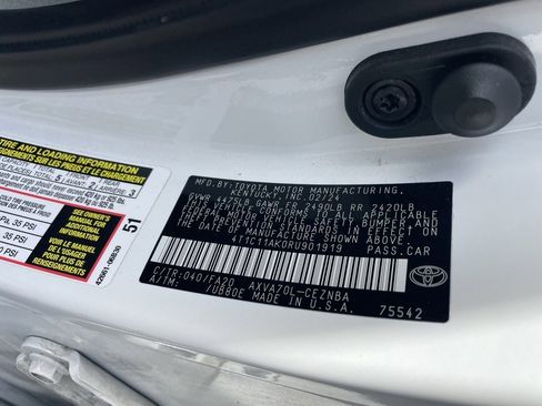 Used 2024 Toyota Camry LE image 9