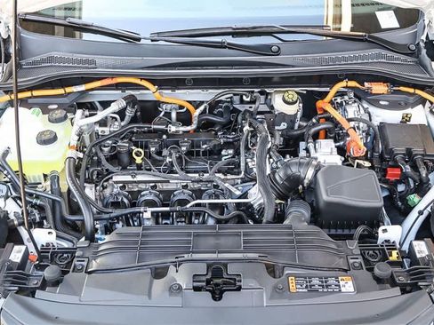 New 2025 Ford Escape SE w/ Class II Trailer Tow Package image 26