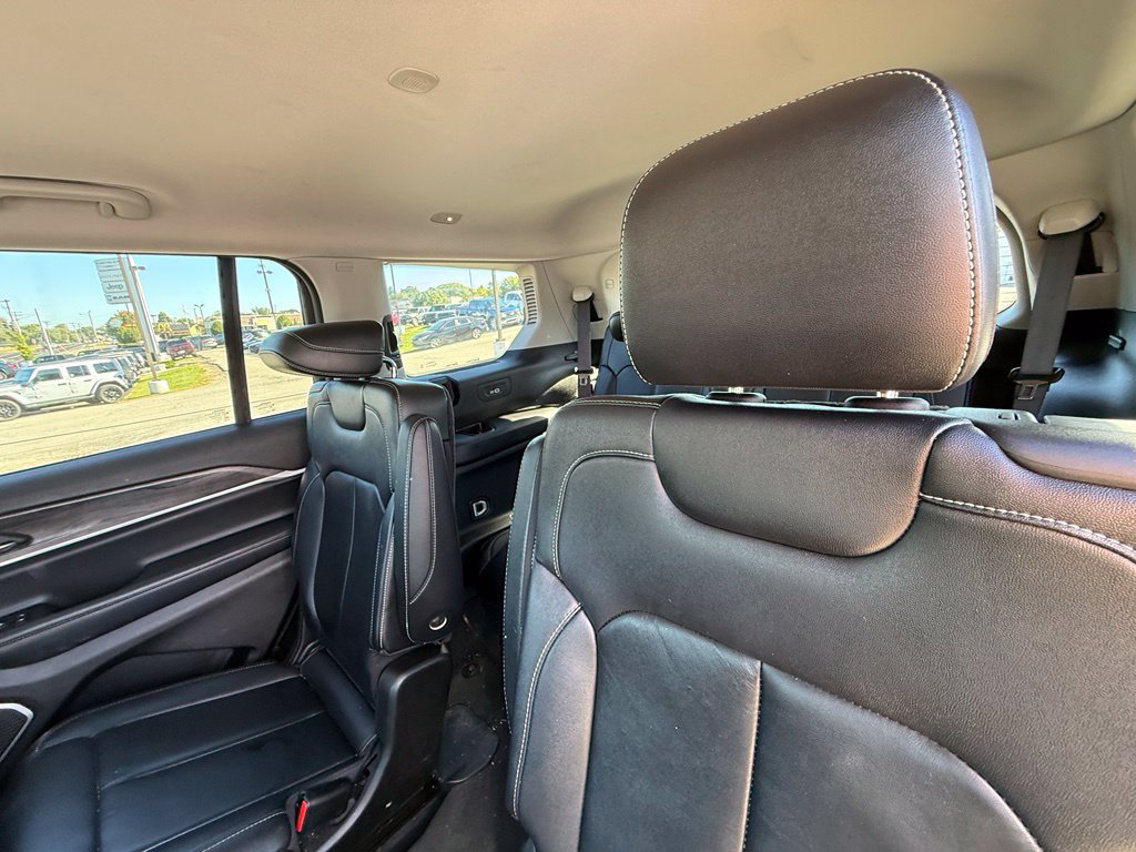 Used 2022 Jeep Grand Cherokee L Limited AWD/4WD image 24