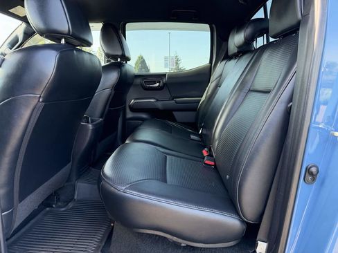Used 2018 Toyota Tacoma TRD Pro AWD/4WD image 13